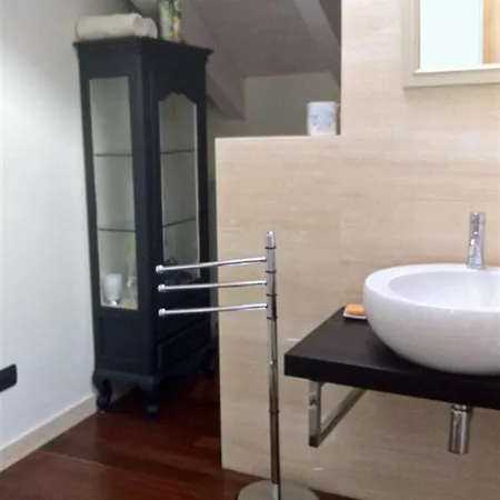 Ferienappartement Mit Privatem Strand Am Gardasee Mieten