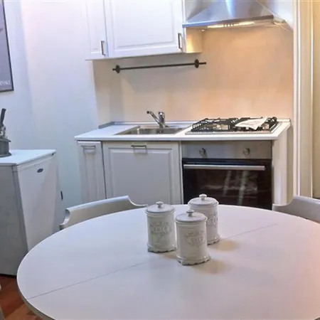 Ferienappartement Mit Privatem Strand Am Gardasee Mieten Lägenhet *