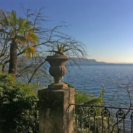 Ferienappartement Mit Privatem Strand Am Gardasee Mieten