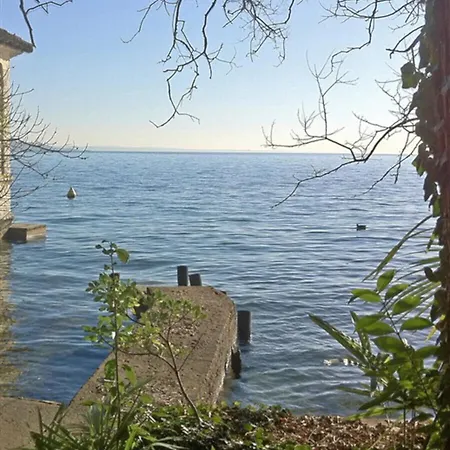 Ferienappartement Mit Privatem Strand Am Gardasee Mieten Lägenhet